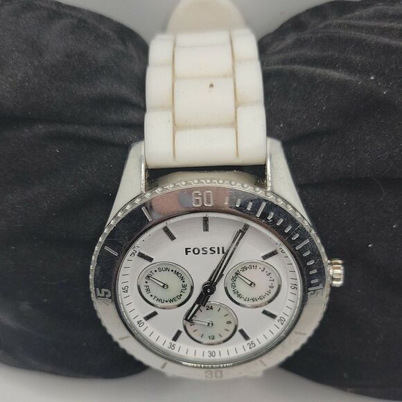 Fossil Stella ES2888 Women's White Silicone Analog Dial Quartz Wrist Watch DE618 - Picture 3 of 9